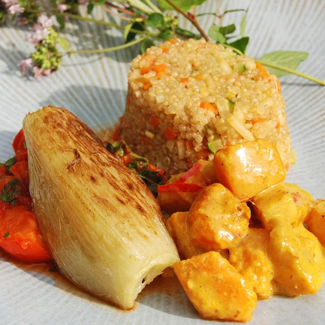 Rote-Bete-Schnitzel mit Fenchel-Karottengemüse und Petersilienwurzelpüree Rote-Bete-Schnitzel mit Fenchel-Karottengemüse und Petersilienwurzelpüree
