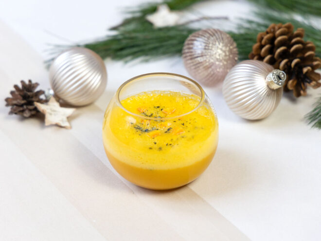 Weihnachtsmenü 2025 Kürbissuppe mit Mangostücken